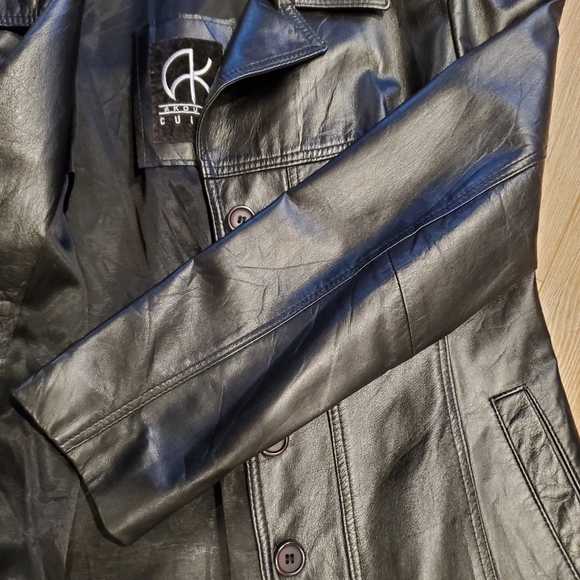 Akoury Leather Jacket - Picture 6 of 8